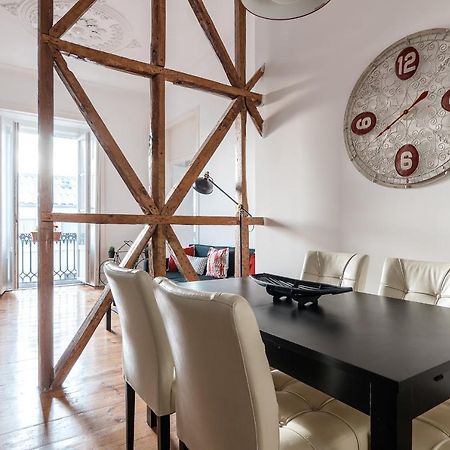 Elegant 3 Bedroom Flat With View In Principe Real Lisboa Exterior foto